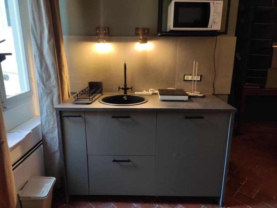 Lovely Portion Of Property Near Piazza Santo Spirito Florença Exterior foto